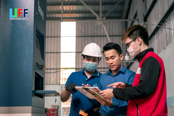 Trouble logistics nguy hiểm như n&agrave;o? Kỹ năng xử l&yacute; trouble cho sale logistics
