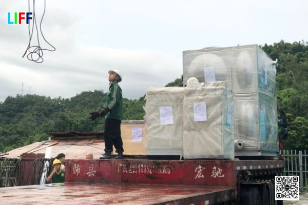 Máy móc, thiết bị bán lại có phải chịu thuế nhập khẩu và thuế GTGT?