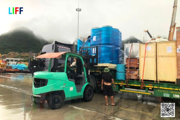 Doanh nghiệp cần làm gì trước khi bán lại máy móc tạm nhập?